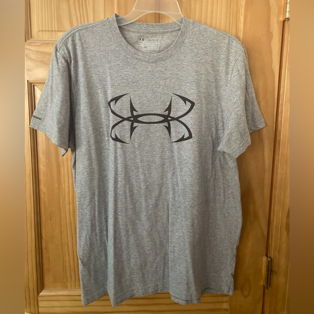 Under Armour t-shirt